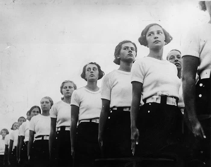Behind the Visual Propaganda of the ‘New Italian Woman’ in Fascism | Victoria de Grazia’s ‘How Fascism Ruled&nbsp;Women’